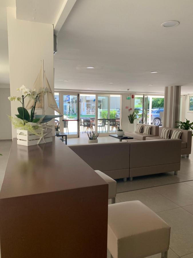 Hotel Carmen Riccione Zewnętrze zdjęcie