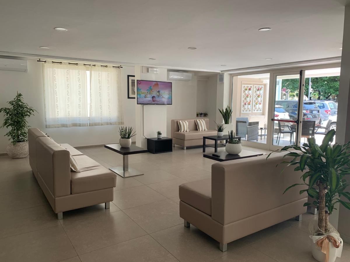 Hotel Carmen Riccione Zewnętrze zdjęcie