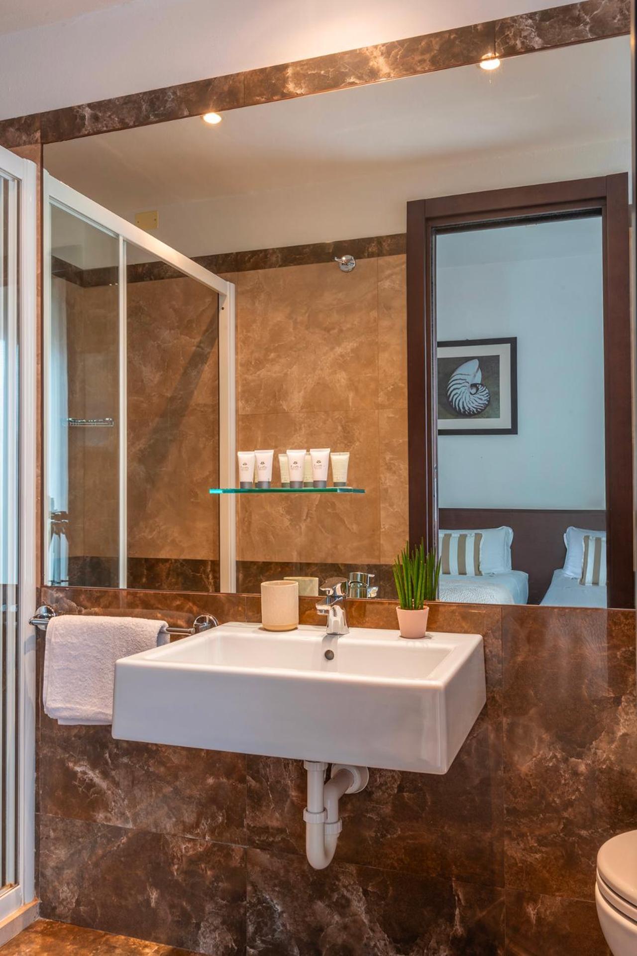 Hotel Carmen Riccione Zewnętrze zdjęcie