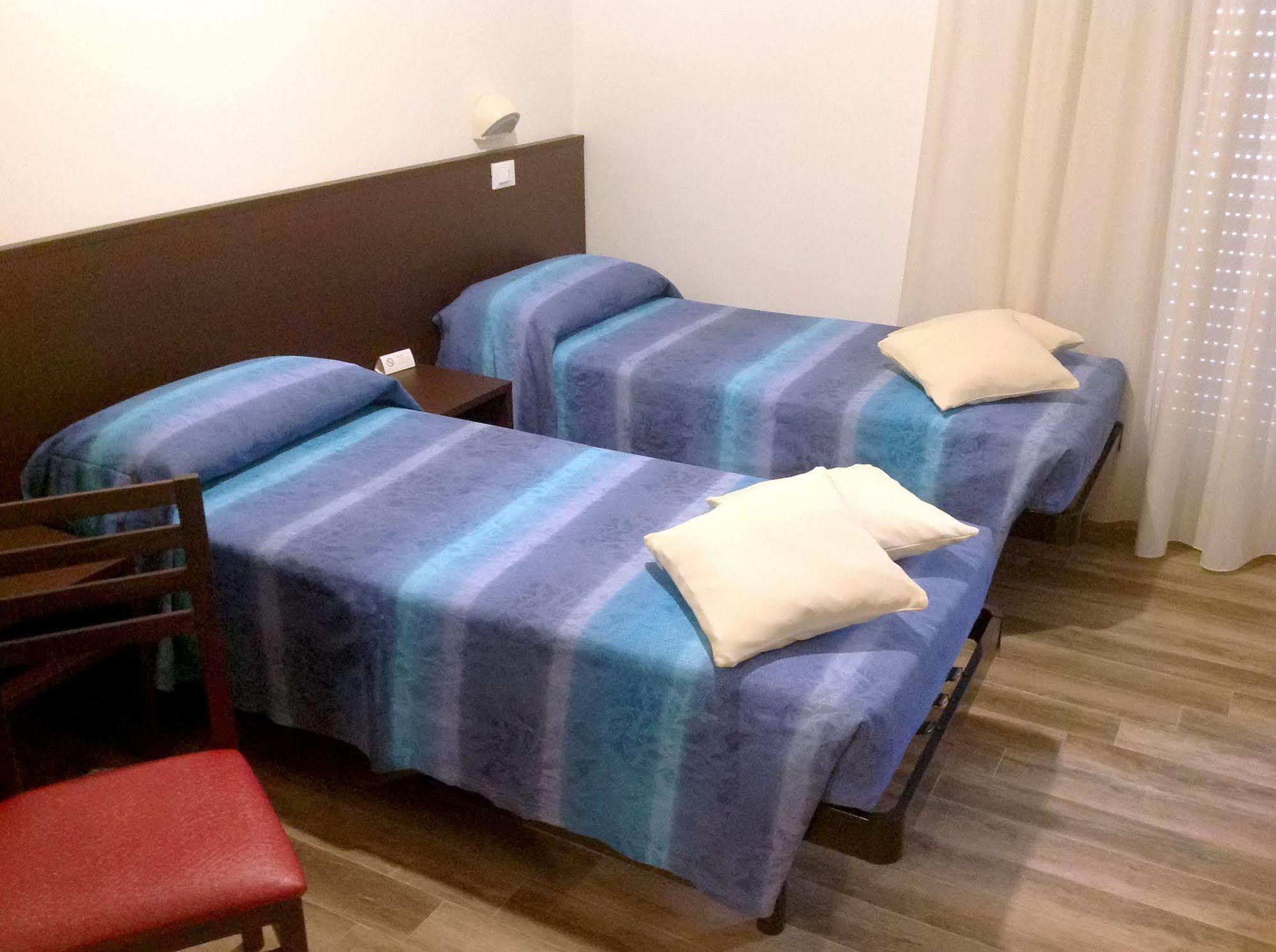 Hotel Carmen Riccione Zewnętrze zdjęcie