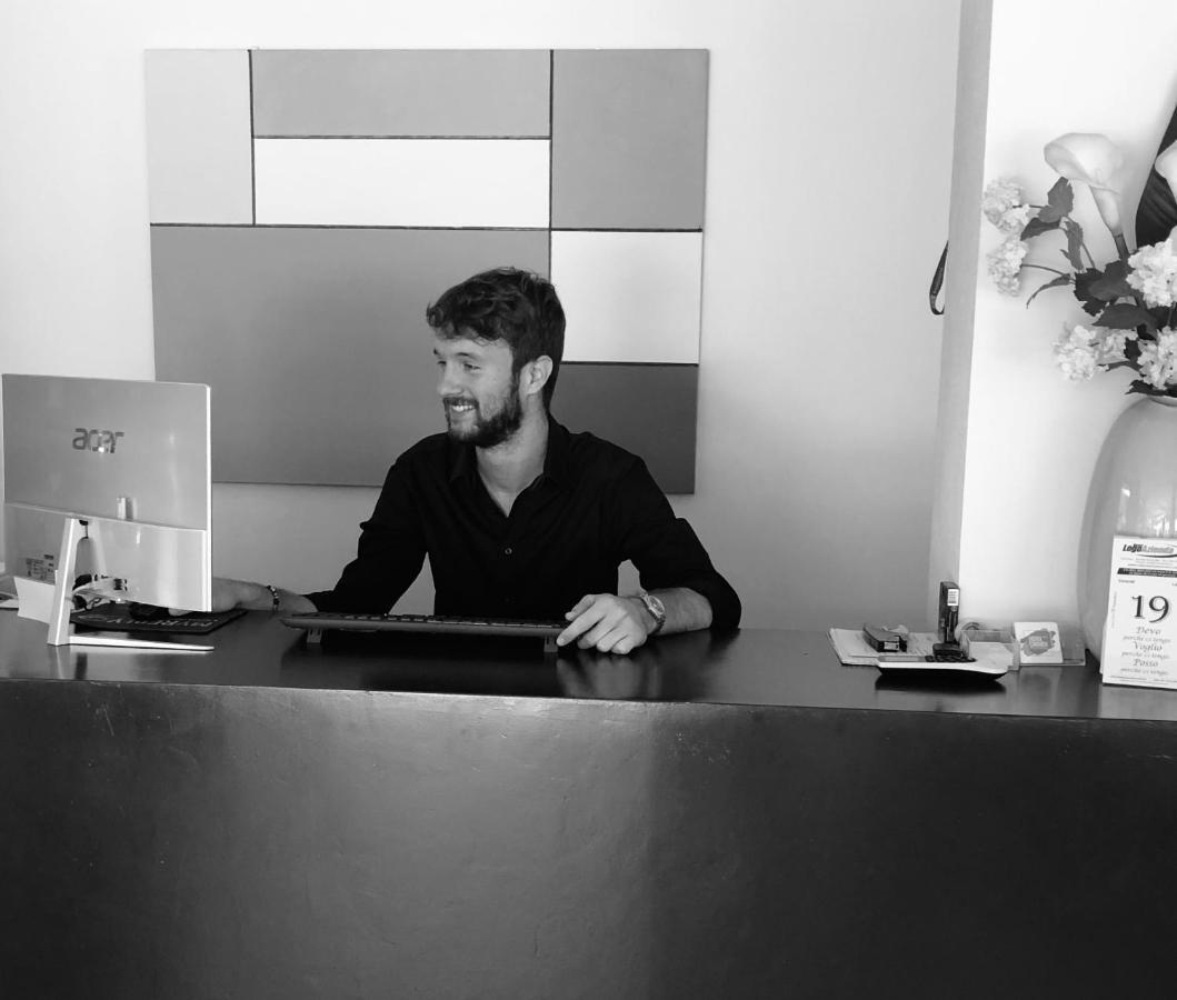Hotel Carmen Riccione Zewnętrze zdjęcie